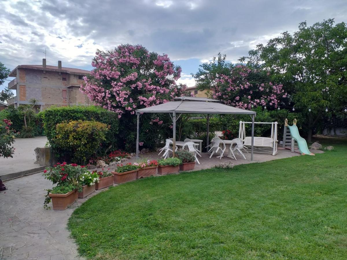 Apartamento Garden Basement - Seminterrato Max 4 Ospiti - Fiumicino Vicino Aeroporto E Fiera Exterior foto