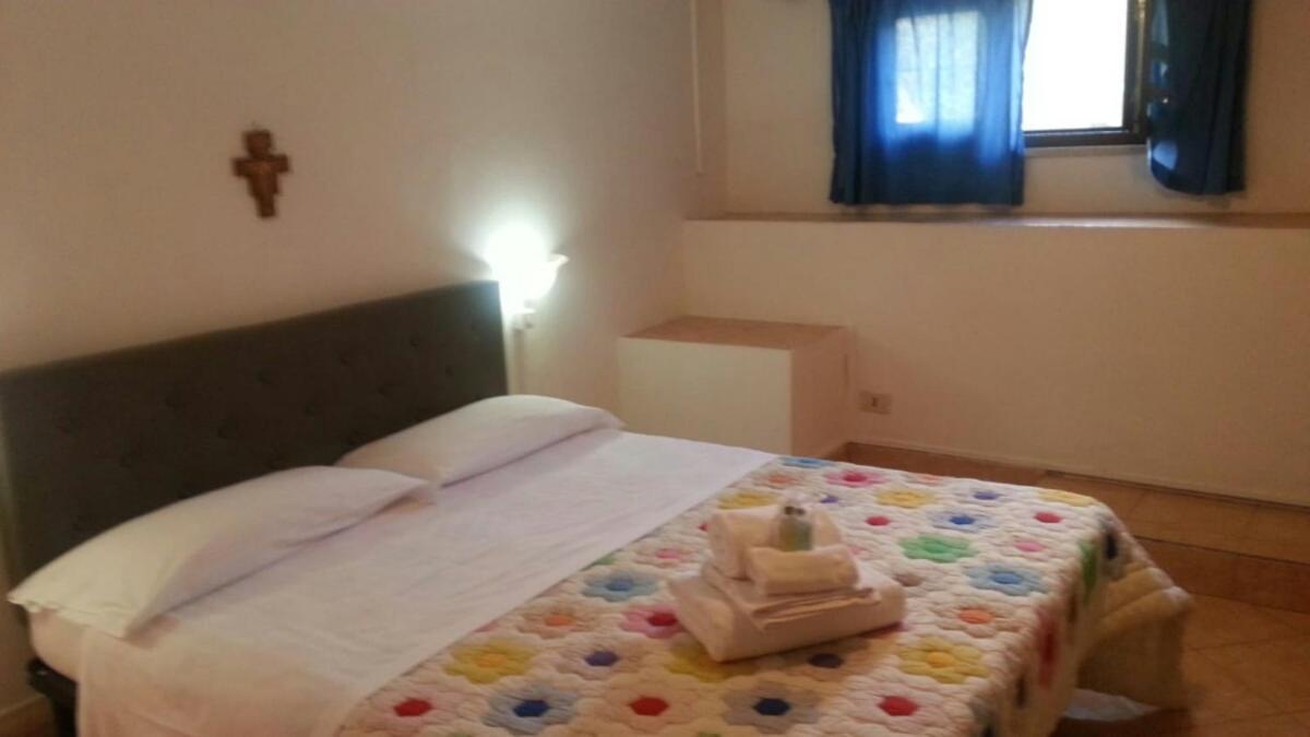 Apartamento Garden Basement - Seminterrato Max 4 Ospiti - Fiumicino Vicino Aeroporto E Fiera Exterior foto