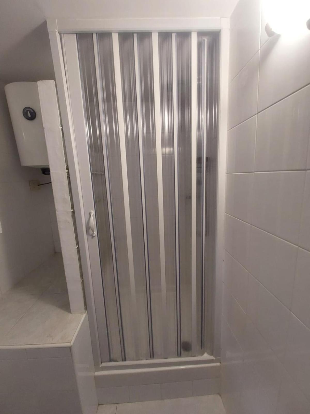 Apartamento Garden Basement - Seminterrato Max 4 Ospiti - Fiumicino Vicino Aeroporto E Fiera Exterior foto