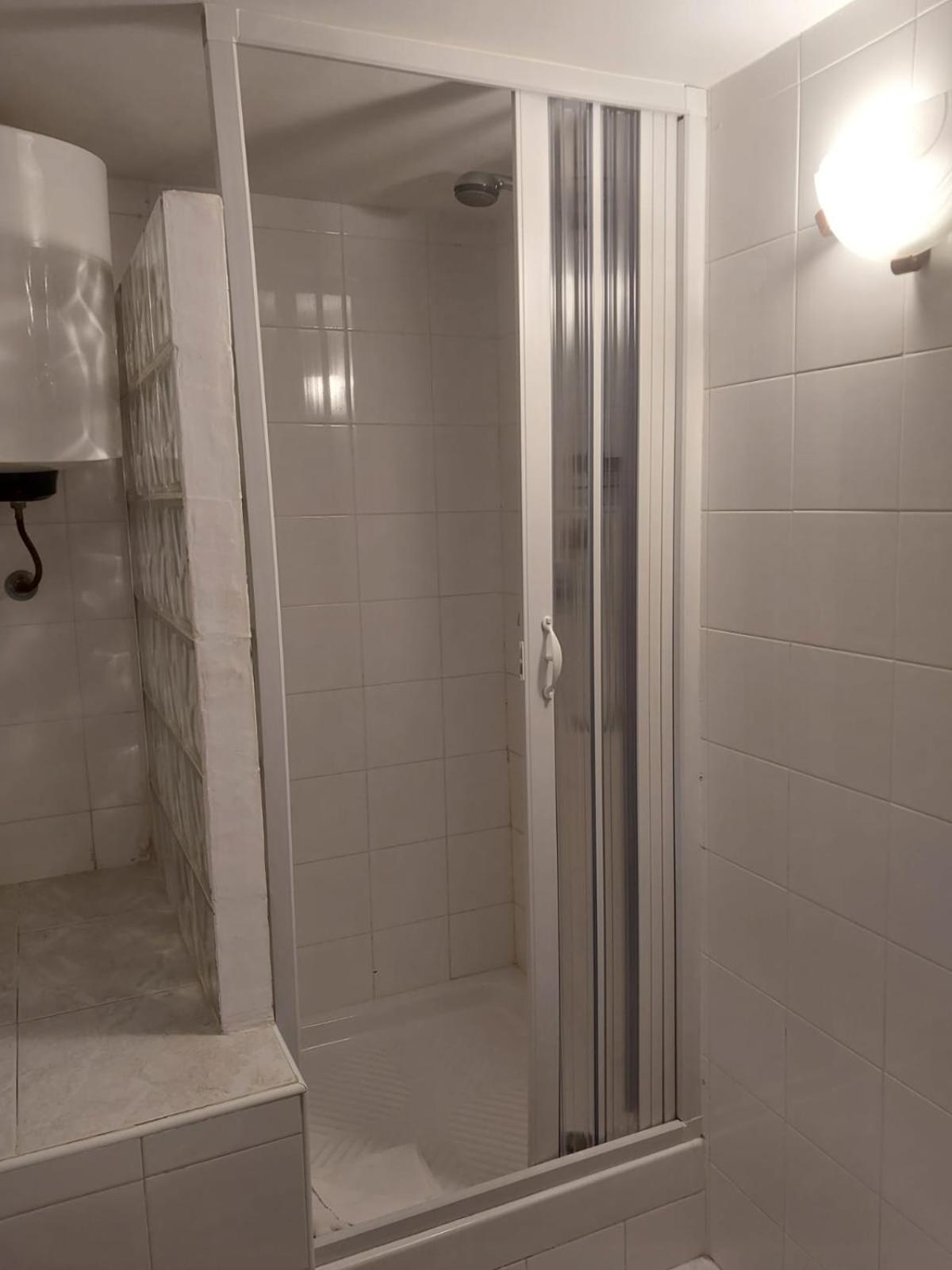 Apartamento Garden Basement - Seminterrato Max 4 Ospiti - Fiumicino Vicino Aeroporto E Fiera Exterior foto